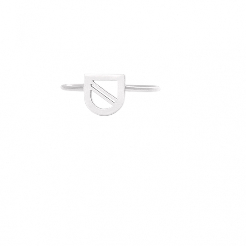 Parva II Ring, Polite Society