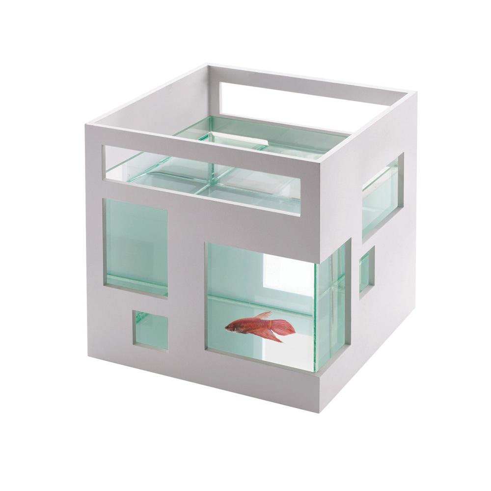 Fish Hotel | Umbra